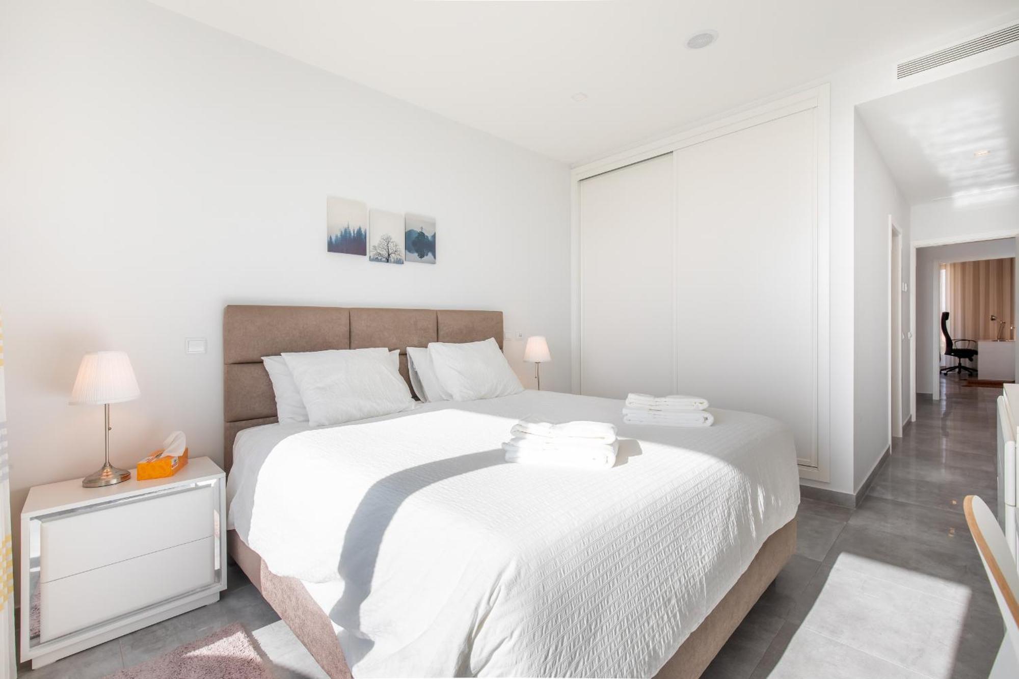 Casa Chloe Luxury Oceanview Penthouse Apartment